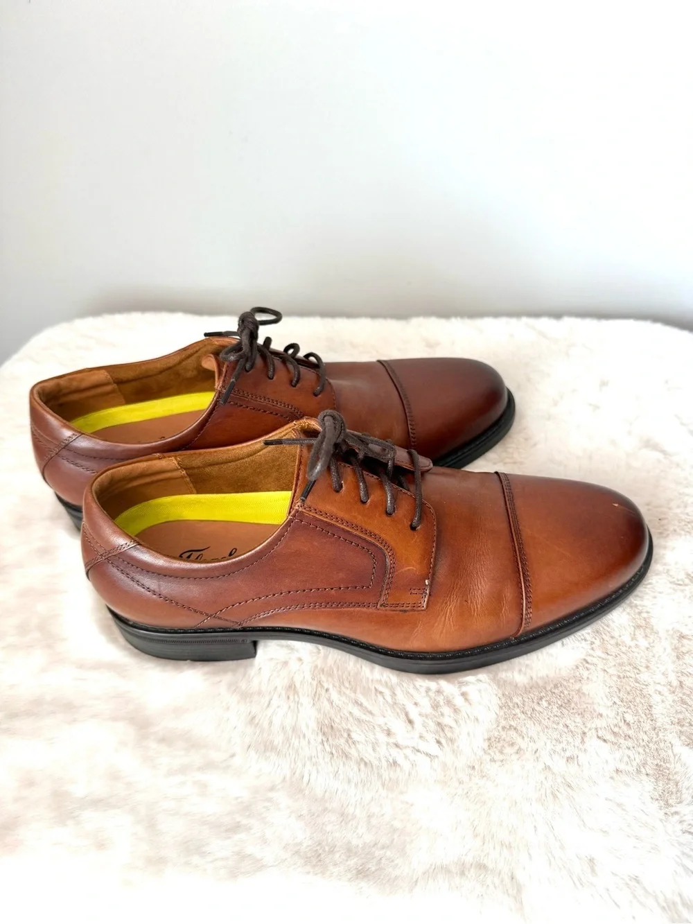 Men's Florsheim Midtown Cognac Brown Leather Cap-Toe Oxford Dress Shoes